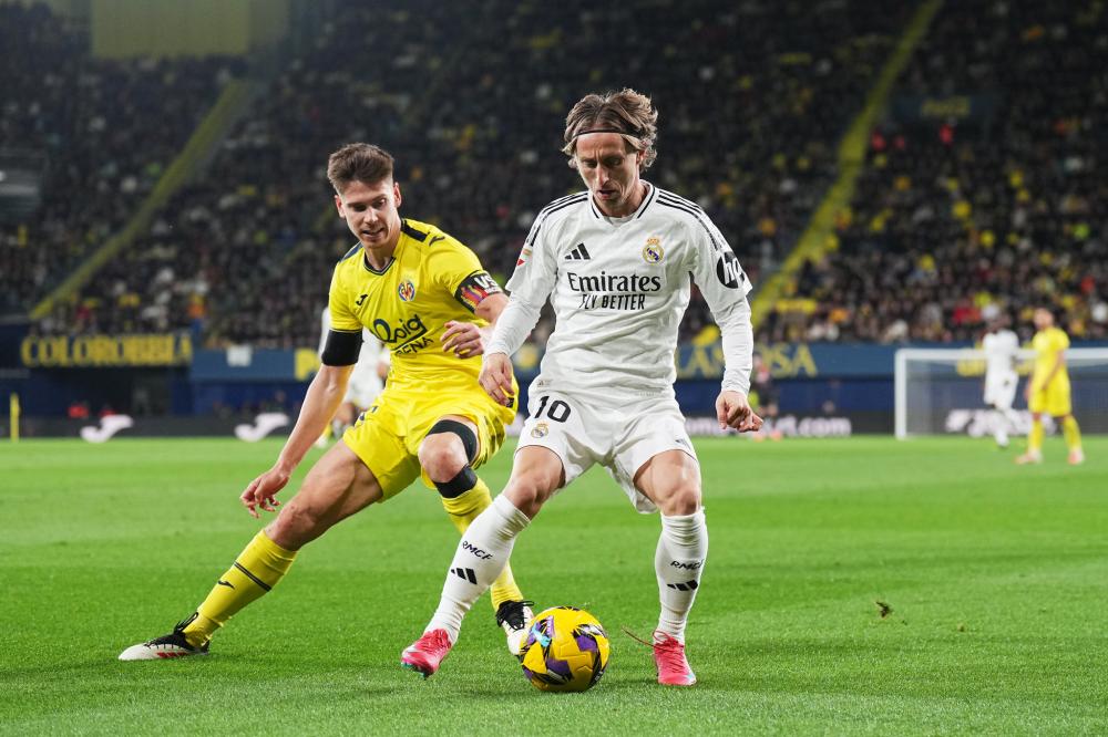 现和顽强的 现和顽强的